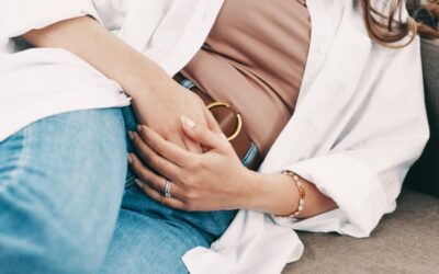 Lower Abdominal Bloating in Females: Causes, Symptoms, and Ways to Find Relief